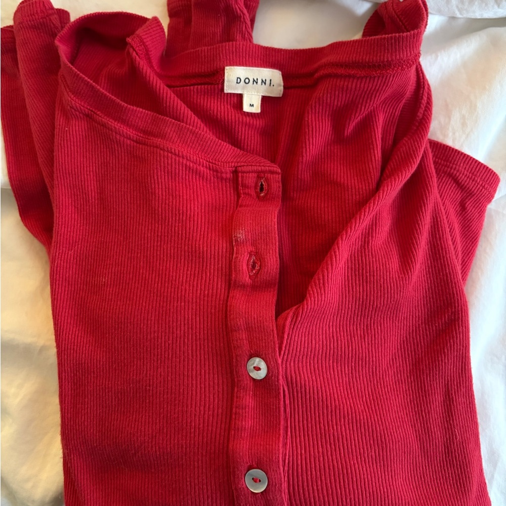 Donni. Red Henley